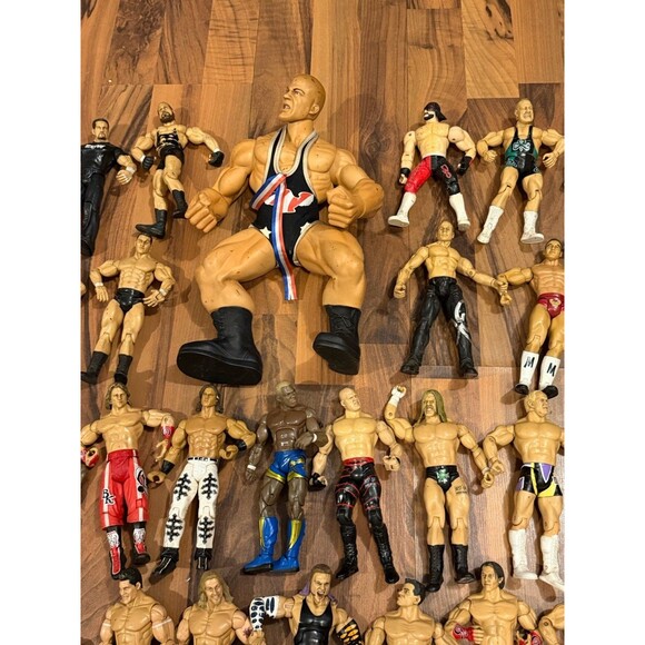 WWE wrestling lot of 34 action figures - Picture 6 of 12